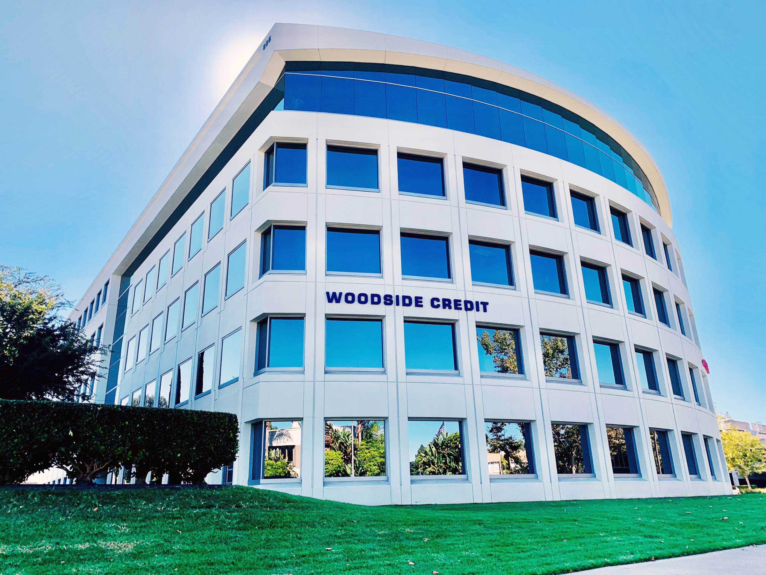 Woodside credit headquarters in newport beach california