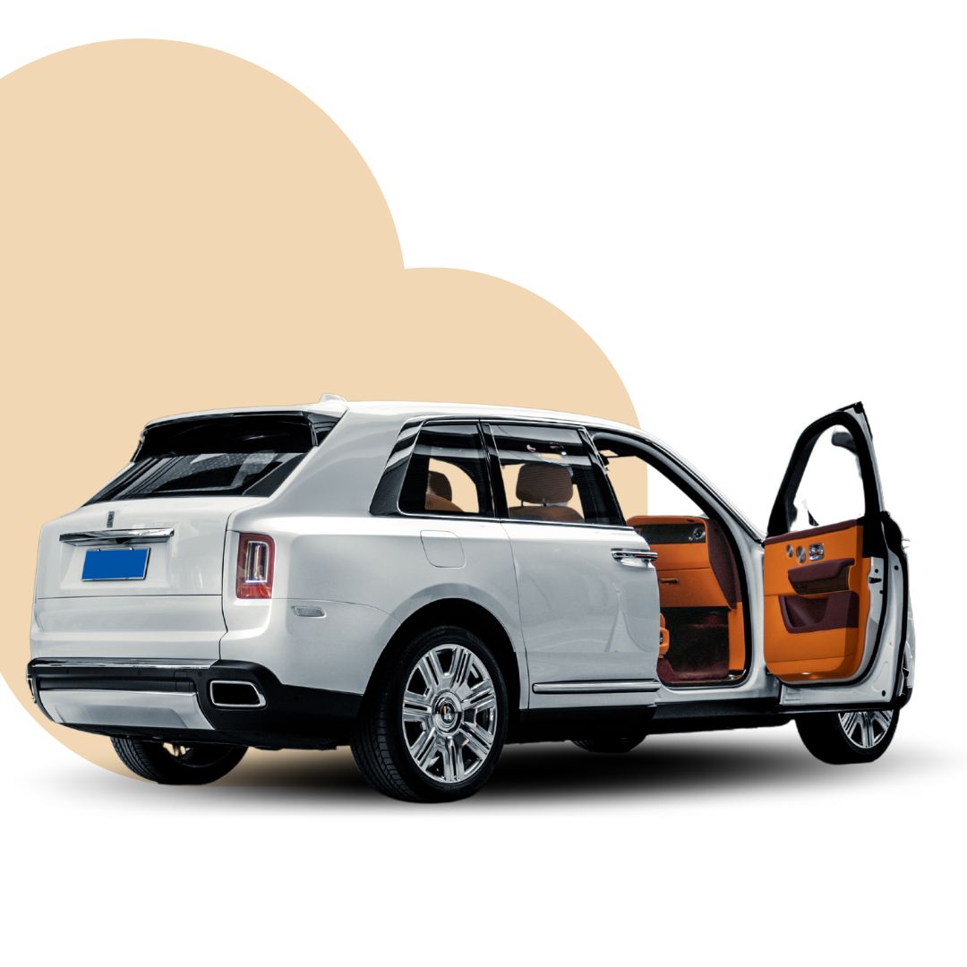 ROLLS ROYCE CULLINAN IN WHITE